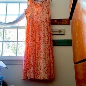 New with tags Simply Vera Wang flower dress